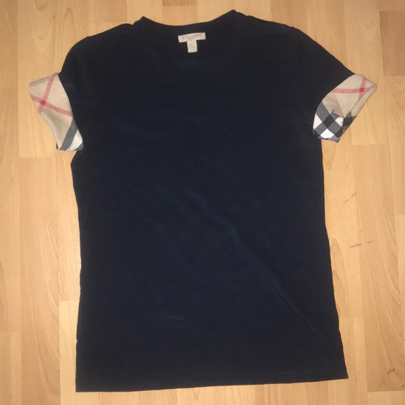 Burberry Tops - Burberry short sleeve crew neck top